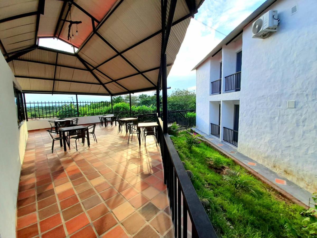 Cosmos Tatacoa Hotel Villavieja Luaran gambar