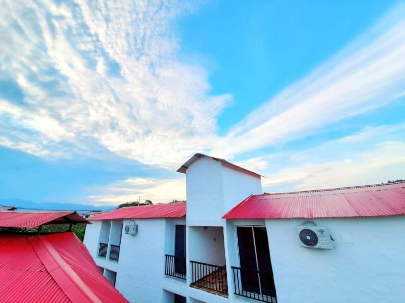 Cosmos Tatacoa Hotel Villavieja Luaran gambar