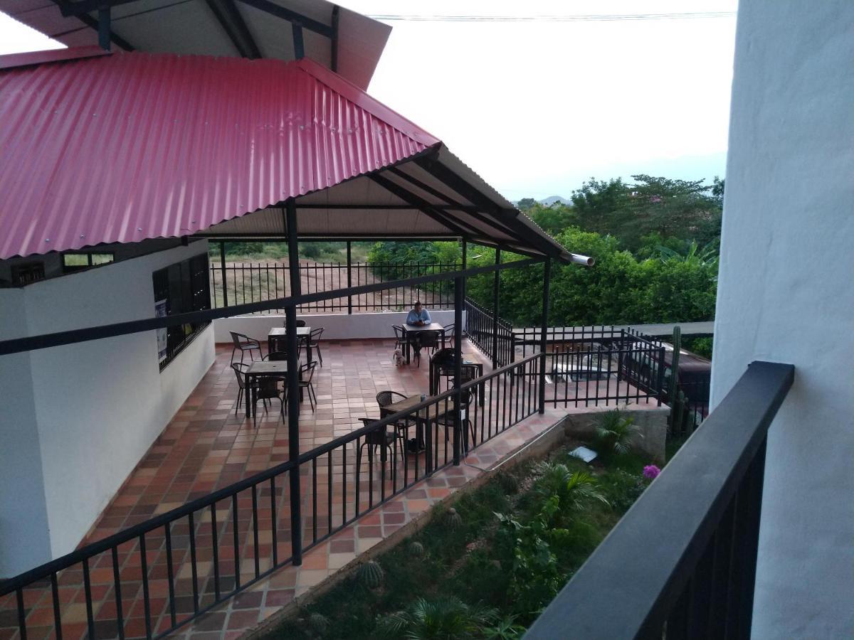 Cosmos Tatacoa Hotel Villavieja Luaran gambar